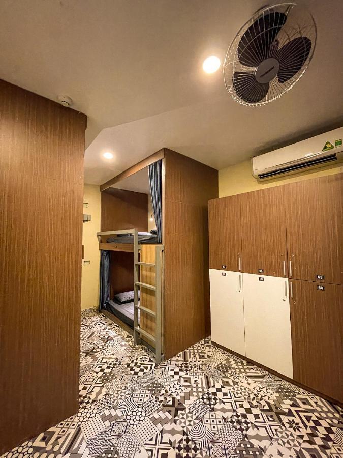 Vy Da Backpacker Hostel Хошимин Экстерьер фото
