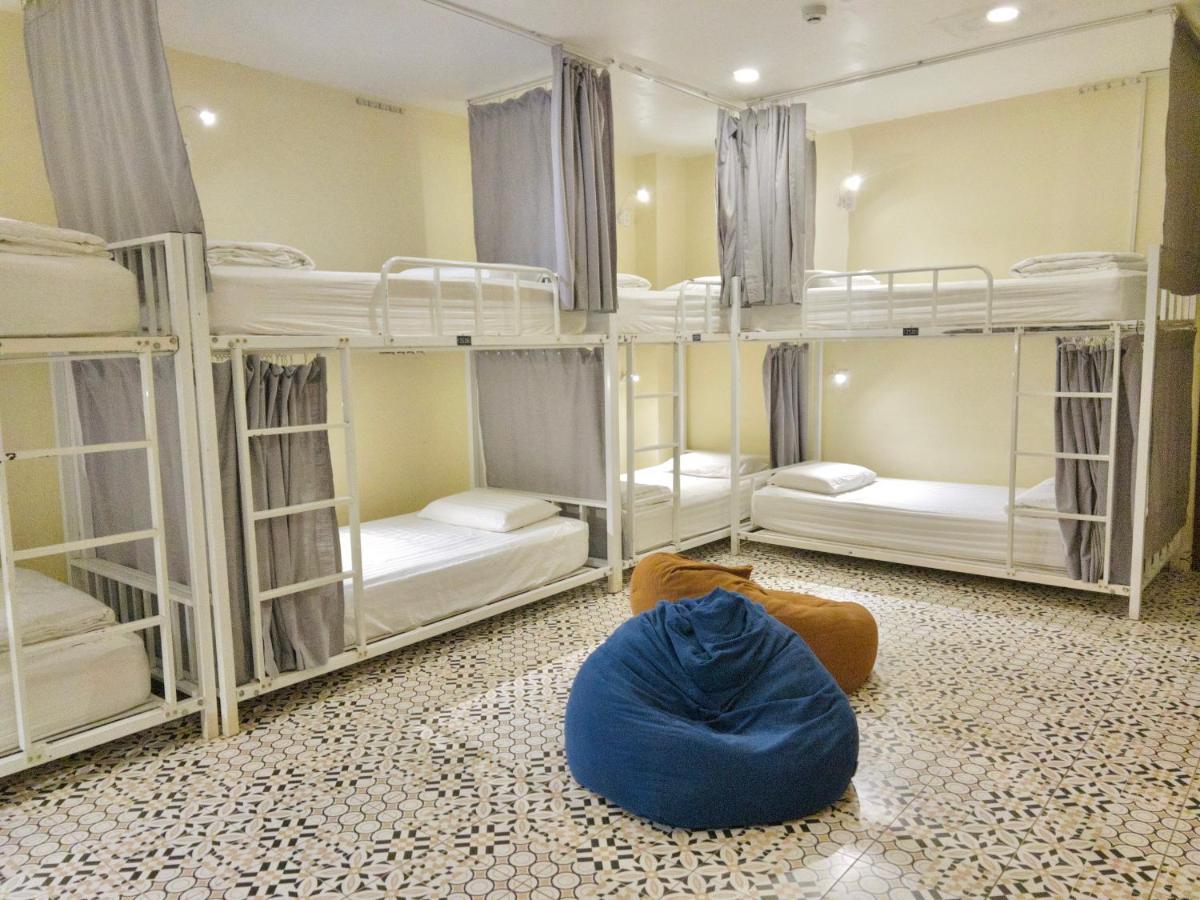 Vy Da Backpacker Hostel Хошимин Экстерьер фото
