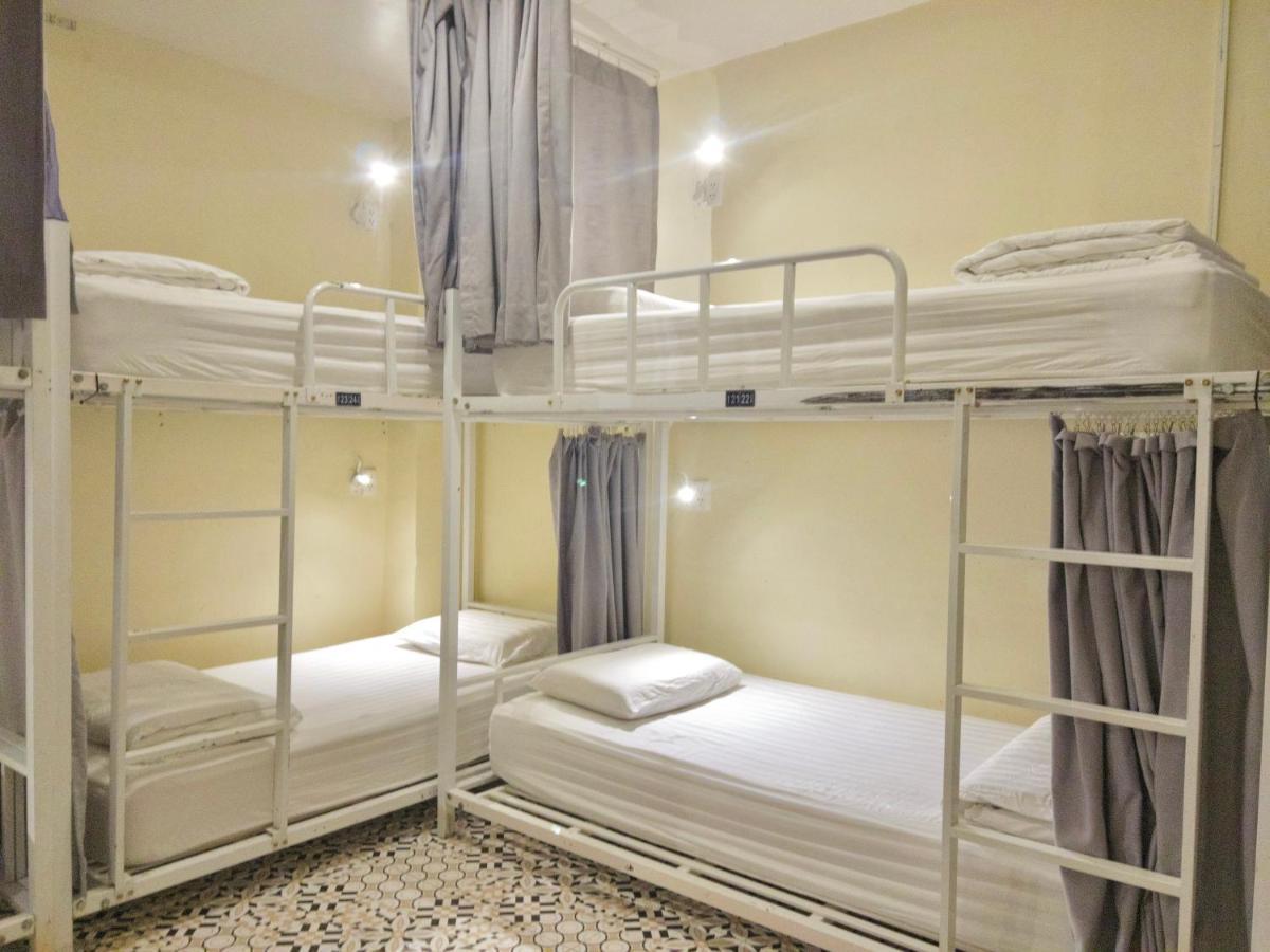 Vy Da Backpacker Hostel Хошимин Экстерьер фото
