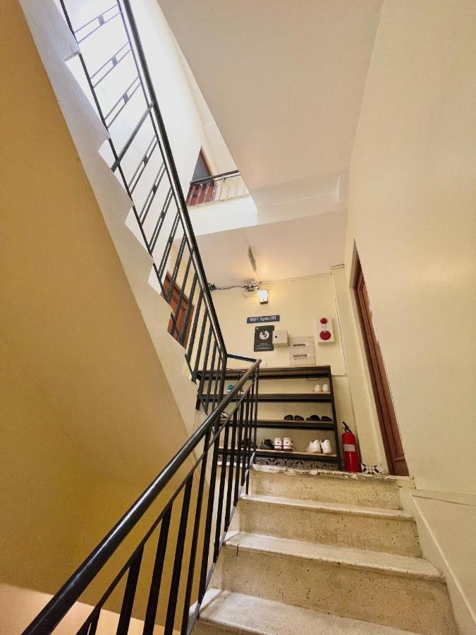Vy Da Backpacker Hostel Хошимин Экстерьер фото