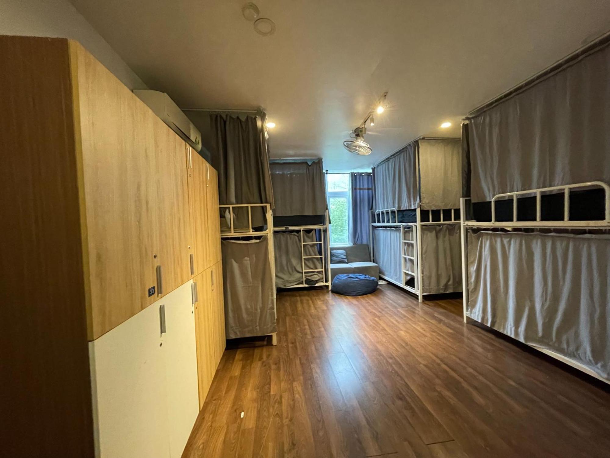 Vy Da Backpacker Hostel Хошимин Экстерьер фото